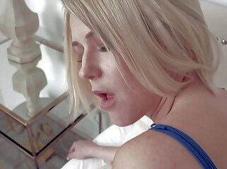 hd videos blonde big tits